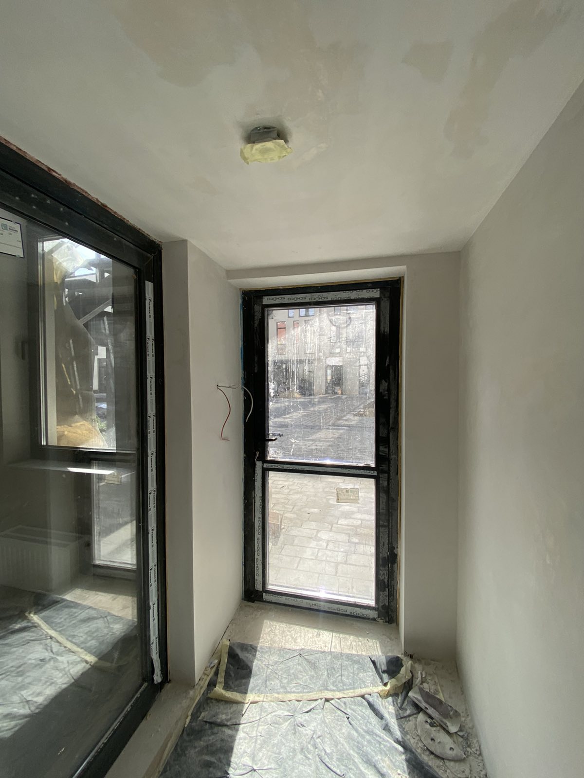 OFFICE / COMMERCIAL SPACE FOR RENT! 40 m²! NEXT TO FORUM SHOPPING CENTER!