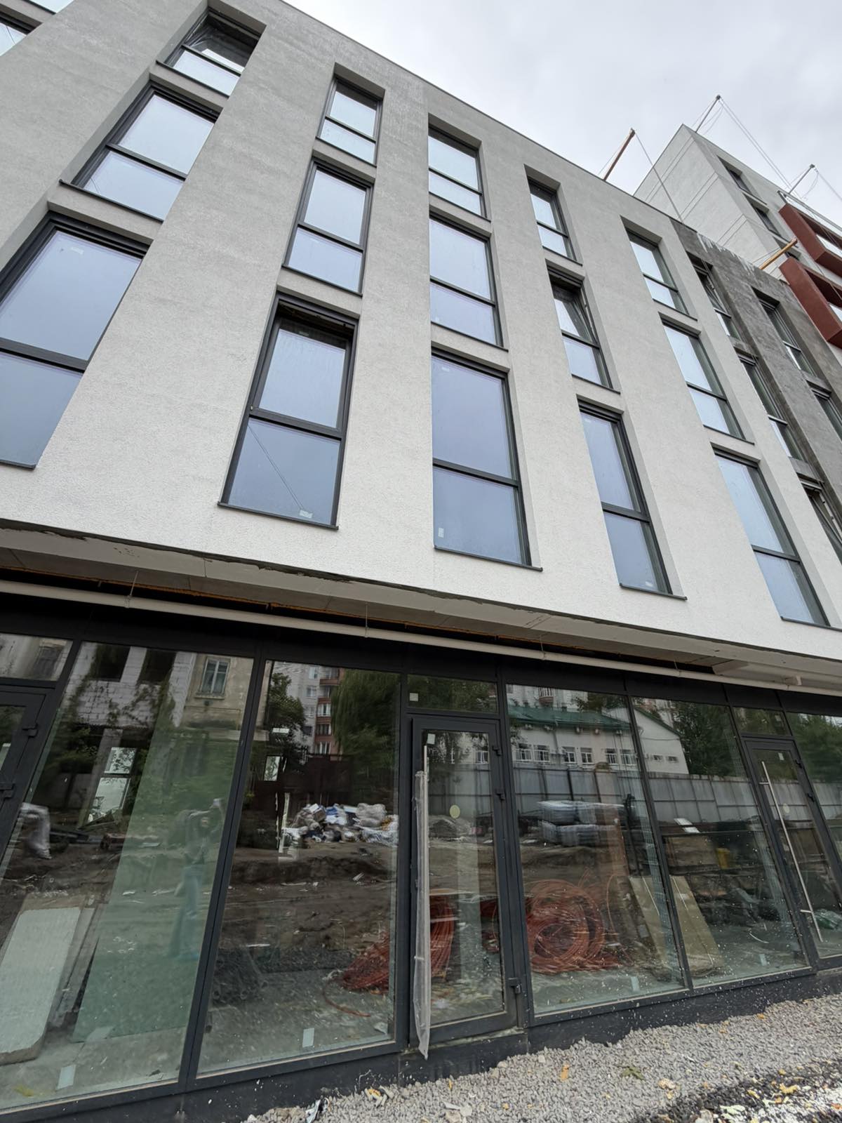 FOR SALE! OFFICE BUILDING – 1,450 SQ M ZIELONA STREET
