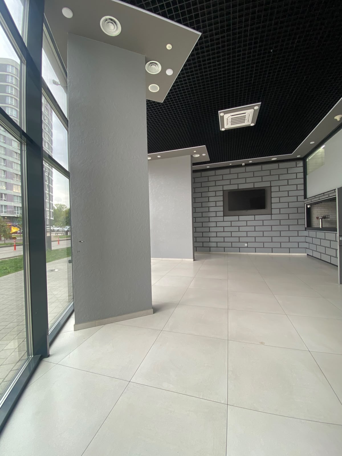 FOR RENT! 70 m² commercial premises! Industrial ventilation!