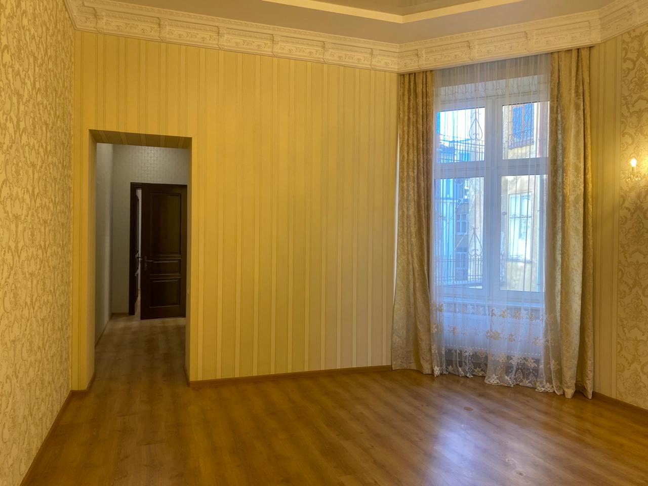 FOR SALE! THE PEARL OF LVIV!EXCLUSIVE APARTMENT!